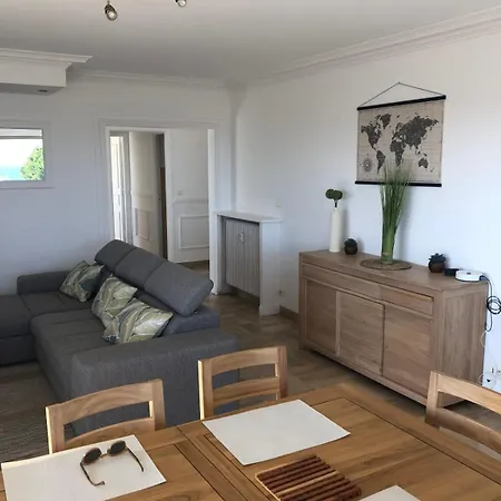 Stunning Views Large Balcony Apartment With Pool * Αντίμπ