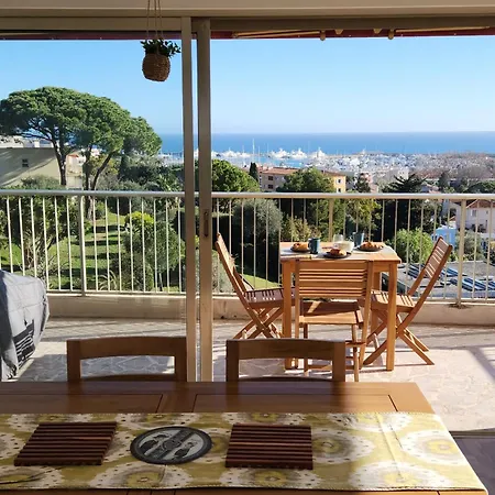 Stunning Views Large Balcony With Pool Antibes