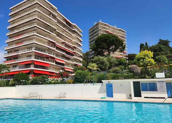 Stunning Views Large Balcony With Pool * Antibes